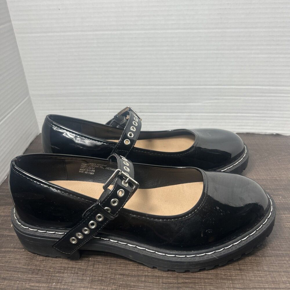 Torrid Mary Jane Shoes Womens 11 WW Black Patent Leather Lug Sole Goth Grunge - Picture 2 of 9